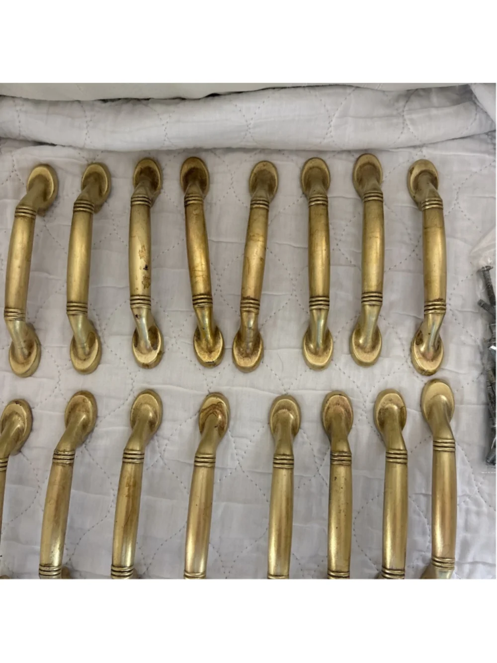 Vintage Solid Bass 16 Pull Handles